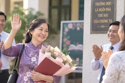 Giáo viên có được nghỉ hưu ở tuổi 55 đối với nữ và 60 đối với nam?
