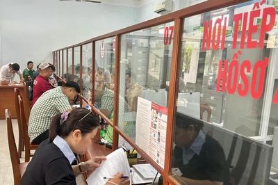 Hệ lụy khi bán xe nhưng chưa thu hồi đăng ký, biển số