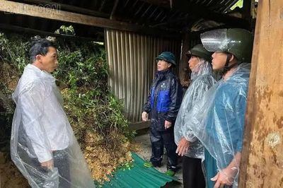 Mưa lũ làm 8 nhà dân bị ảnh hưởng, di dời 7 hộ dân đến nơi an toàn