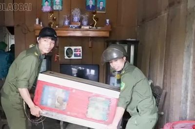 Xã Gia Hội khẩn trương di dời 4 hộ dân ra khỏi khu vực sạt lở