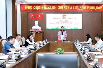 Trưởng Đoàn Đại biểu Quốc hội tỉnh Lào Cai Giàng Thị Dung: Nâng cao trách nhiệm, tham gia góp ý sâu sắc các dự án luật
