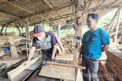 Làm giàu trên đất khó