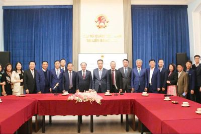 Đoàn công tác tỉnh Thái Nguyên làm việc với Đại sứ quán Việt Nam tại Liên bang Nga