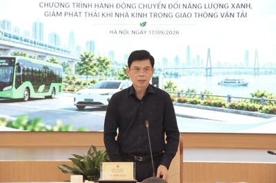 Thứ trưởng Lê Anh Tuấn: Chuyển đổi xanh phải đồng bộ hạ tầng, phương tiện và năng lượng