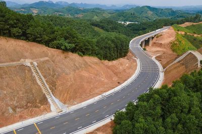 Đưa vào khai thác đường Hồ Chí Minh qua Tuyên Quang, Thái Nguyên trong tháng 9