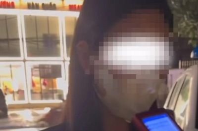 Bắc Ninh: Đeo khẩu trang thổi nồng độ cồn, nữ tài xế vẫn vi phạm kịch khung