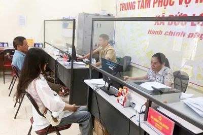 Đức Long đẩy mạnh cải cách thủ tục hành chính