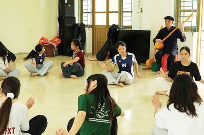 Giữ tiếng nói dân tộc qua những làn điệu dân ca