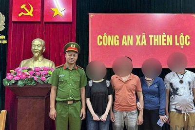 Hà Nội: Nữ sinh SN 2008 bị yêu cầu chuẩn bị 300 triệu chuyển vào tài khoản lạ, Công an lập tức ập vào nhà nghỉ Huyền Trang 3 xác minh