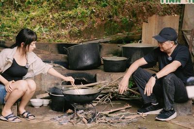 Châu Bùi được bố đẻ 'cảnh báo' về bố chồng tương lai
