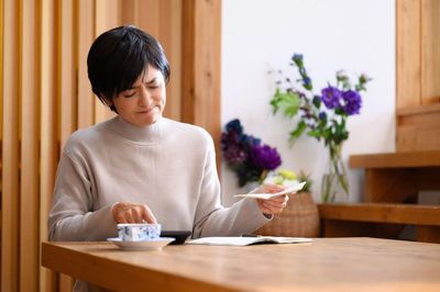 Sau tuổi 40, muốn cải thiện tài chính đừng chỉ trông vào tiền lương, hãy chú ý 6 khoản này