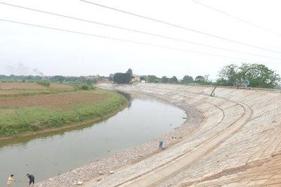 Hà Nội: Gia cố đê sông Cà Lồ, nâng cao năng lực ứng phó thiên tai