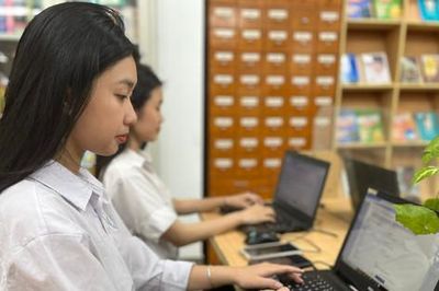 Học sinh tra cứu sách giáo khoa điện tử miễn phí qua 4 bước