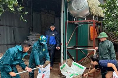 Ứng Thiên triển khai phương án '4 tại chỗ' ứng phó với lũ trên sông Đáy