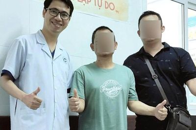 Bác sĩ Việt kịp thời cứu sống du khách nước ngoài suýt tử vong sau chuyến bay