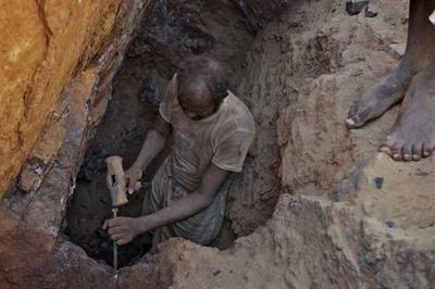 Sập mỏ vàng ở Sudan, ít nhất 82 người chết, hàng chục người mất tích