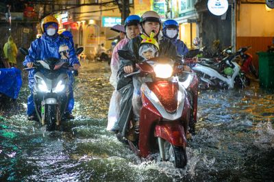Hôm nay, Sài Gòn và nhiều khu vực TP.HCM mưa lớn, có nơi trên 150 mm
