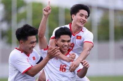 U23 Việt Nam 2-0 Philippines: Thanh Nhàn, Lê Phát tỏa sáng