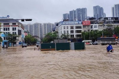 Mua nhà triệu USD vẫn loay hoay chống ngập