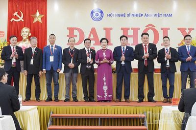 NSNA Trần Thị Thu Đông tái đắc cử Chủ tịch Hội Nghệ sĩ Nhiếp ảnh Việt Nam nhiệm kỳ 2026-2031