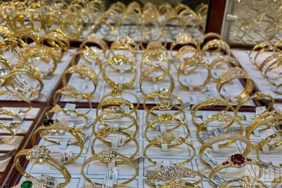 Giá vàng ngày 18/9: Vàng miếng, vàng nhẫn bật tăng cả triệu đồng/lượng