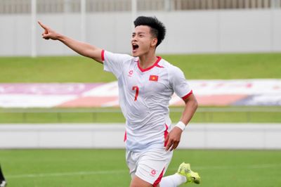Thắng U23 Philippines 2-0, U23 Việt Nam rộng cửa vào tứ kết ASIAD 20