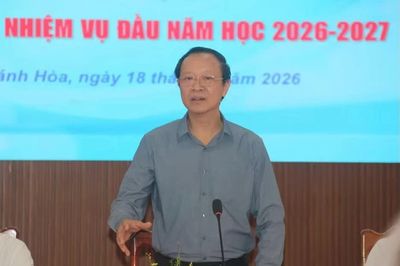 Thứ trưởng Thường trực Phạm Ngọc Thưởng: Trường học quy mô lớn đến đâu, học sinh vẫn là trung tâm