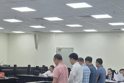 Hai thuyền trưởng tham ô hàng nghìn tấn dầu được hưởng án treo