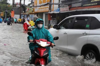 Dự báo thời tiết ngày 19/9: TP HCM có mưa vừa, mưa to về chiều và tối