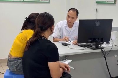 Nước lũ rút, bác sĩ cảnh báo những bệnh dễ mắc sau ngập úng