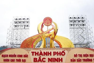 Rực rỡ cờ hoa chào mừng thành lập thành phố Bắc Ninh