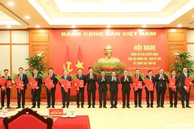 Phó Trưởng ban Tổ chức Trung ương giữ chức Phó Bí thư Tỉnh ủy Nghệ An