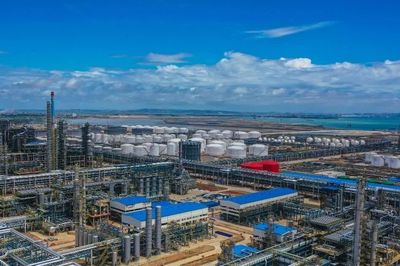 Trung Quốc tích trữ dầu, thay đổi bản đồ năng lượng thế giới