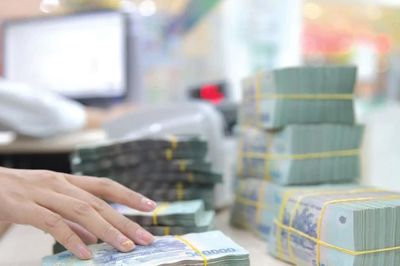 Tiền gửi cá nhân lập kỷ lục mới, vượt mốc 11,2 triệu tỷ đồng