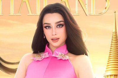 Emoura Phạm ghi điểm khi vừa đến Thái Lan thi Miss Grand 2026