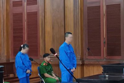 Làm giả hợp đồng mua bán căn hộ, chiếm đoạt tiền đặt cọc