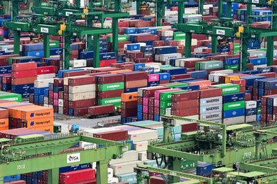 Xuất khẩu của Singapore tăng mạnh nhất 38 năm