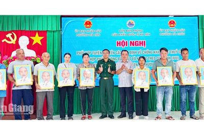Ngư dân Hà Tiên, Tô Châu được cung cấp thông tin chống IUU qua mã QR