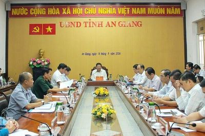 Phó Chủ tịch UBND tỉnh An Giang yêu cầu đẩy nhanh tiến độ các dự án giao thông trọng điểm