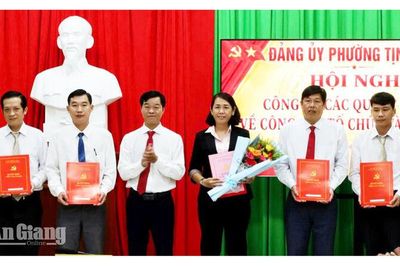 Đảng ủy phường Tịnh Biên thành lập 9 chi bộ mới