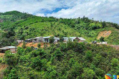 Đà Nẵng: Dựng nhà kiên cố cho dân vùng sạt lở
