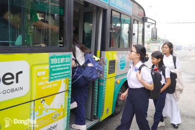 Xe buýt sẵn sàng phục vụ học sinh, sinh viên