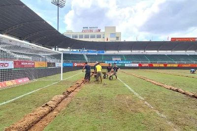 Hoàng Anh Gia Lai khắc phục sự cố mặt sân Pleiku