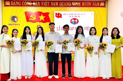 Toàn tỉnh kết nạp được 2.535 đảng viên