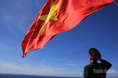 Quy chế tổ chức nghi lễ và quản lý Quốc kỳ tại Cột cờ Quốc gia Lũng Cú
