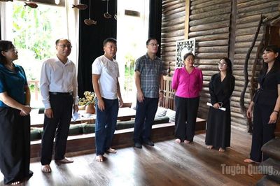 Ban Văn hóa – Xã hội HĐND tỉnh khảo sát tại xã Ngọc Đường