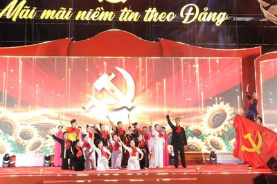 Đêm gala nghệ thuật 'Thái Nguyên mãi mãi niềm tin theo Đảng'