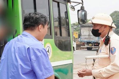 Một ngày, CSGT phát hiện 277 trường hợp vi phạm trên QL1 qua Đồng Nai, phạt gần 1 tỷ đồng