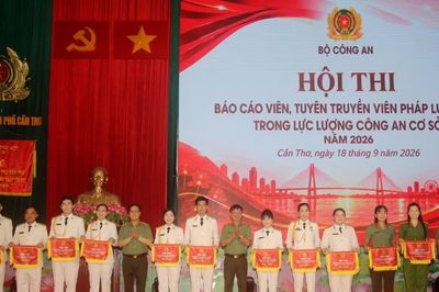 Hội thi báo cáo viên, tuyên truyền viên pháp luật giỏi ở Công an cơ sở