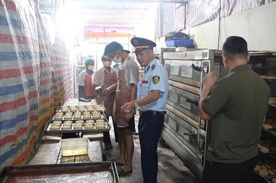 Cao điểm kiểm tra an toàn thực phẩm dịp Tết Trung thu